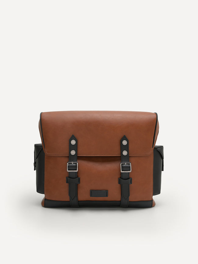 PEDRO Men Multi Compartt Messenger Bag with Lining - Cognac